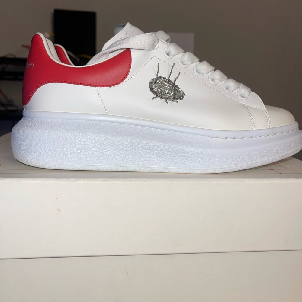 Oversized Alexander Mcqueens